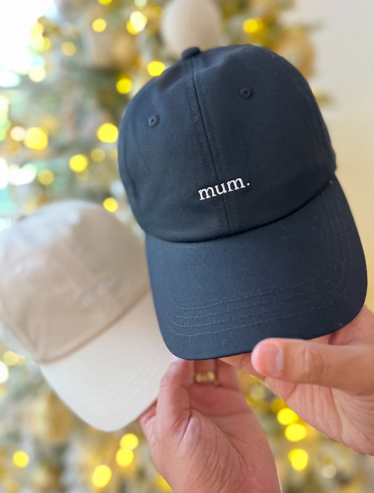 "mum." hat